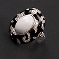 La Nouvelle Bague  